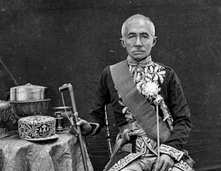 King Mongkut of Siam, by John Thomson, 1865. Wellcome Collection. Public Domain.